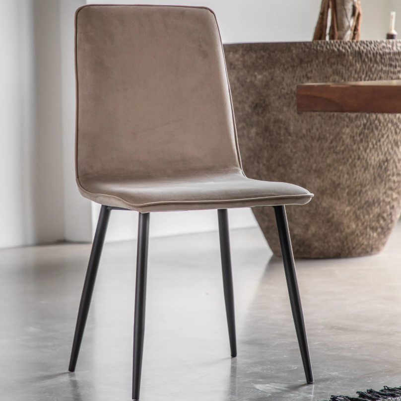 Wildown Taupe Dining Chair (set of 2)