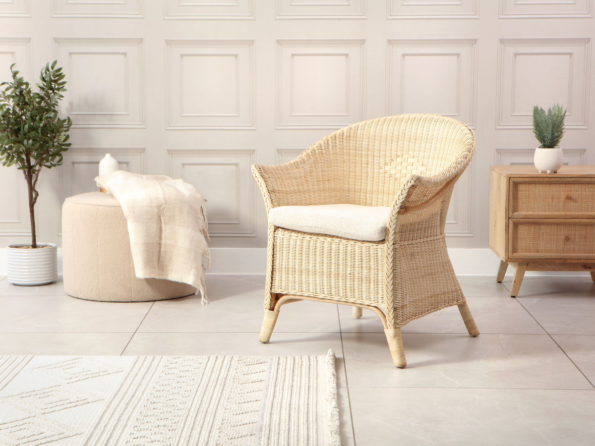 King Size Wicker Loom Chair with Boucle Cloud Cushion