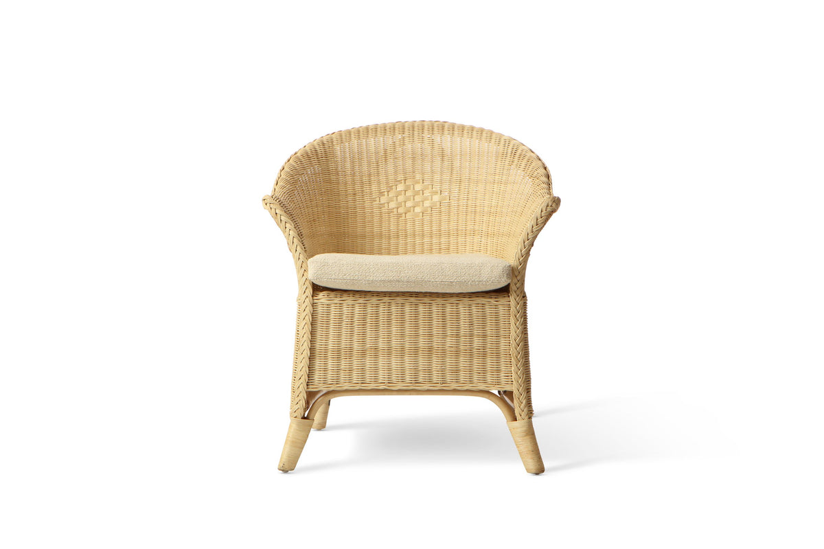 King Size Wicker Loom Chair with Boucle Cloud Cushion