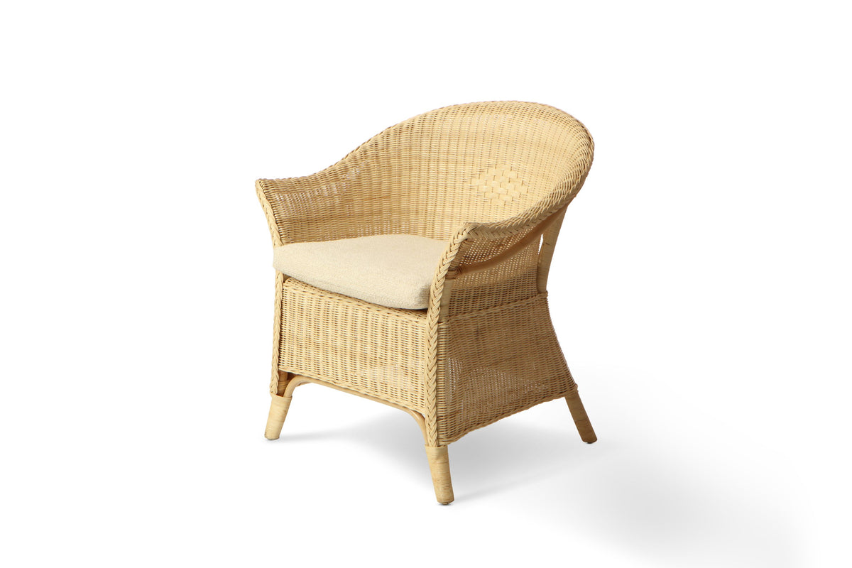 King Size Wicker Loom Chair with Boucle Cloud Cushion