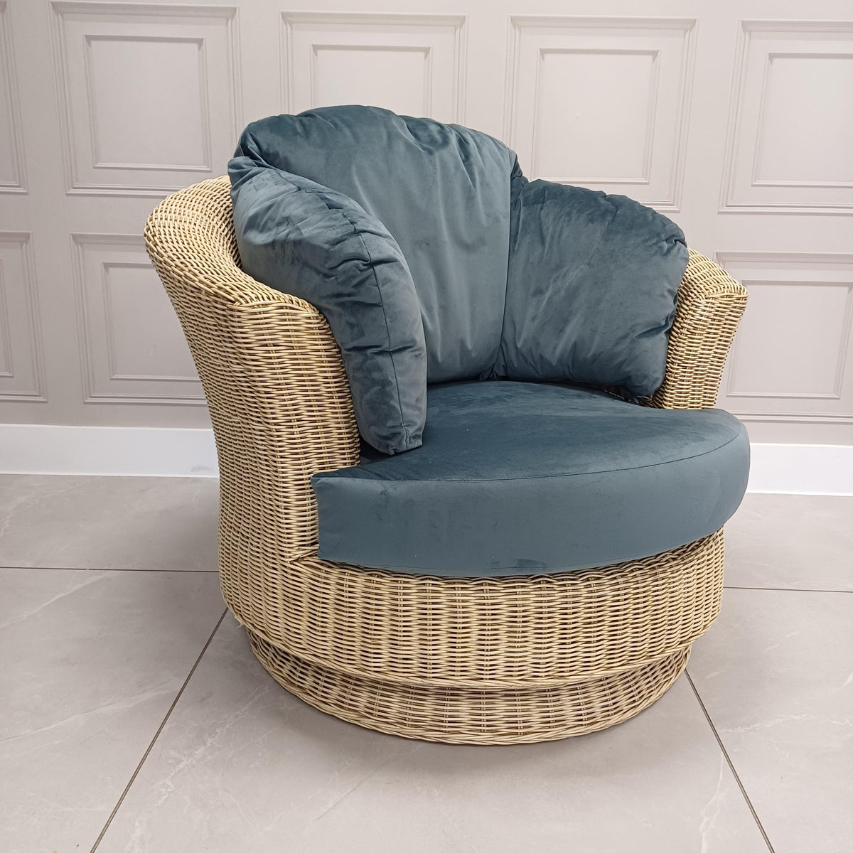 Lyon Swivel Chair in Velvet Blue