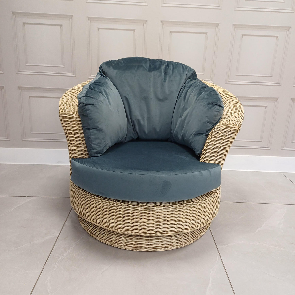 Lyon Swivel Chair in Velvet Blue