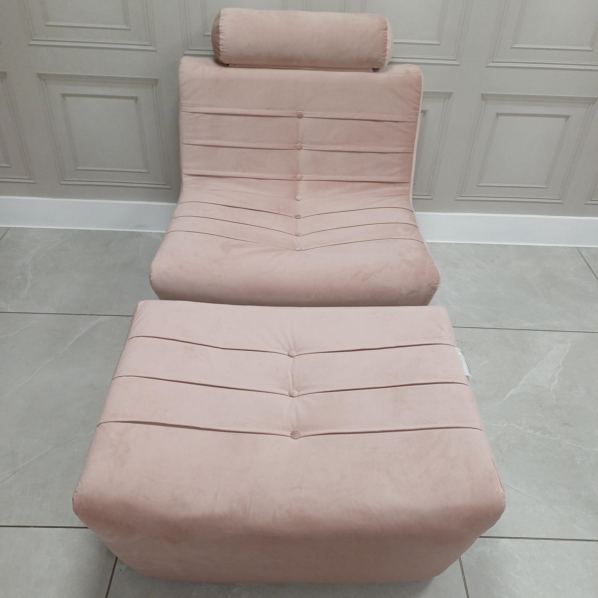 Cozy chair and footstool in Velvet Blush