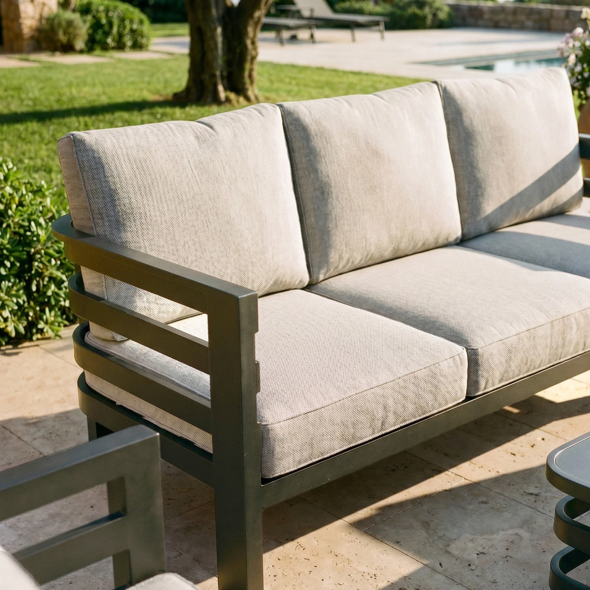 Aurelia Outdoor Lounge Set - Onyx - 5 Seater