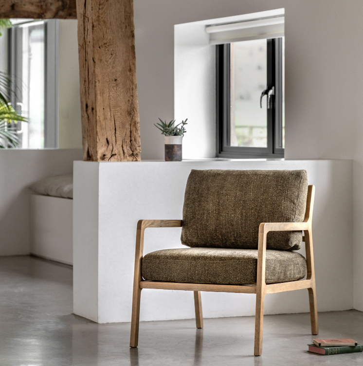 Cortes Green Chair with Oak Frame
