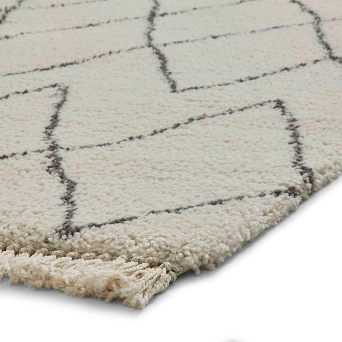 diamond plush rug in white and black 4 sizes available