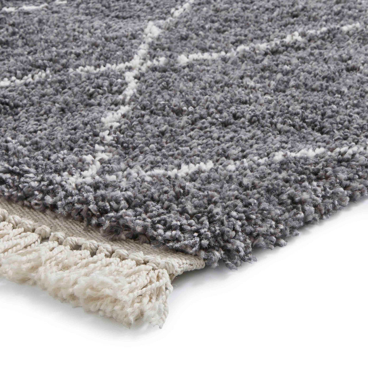 diamond plush rug in white and black 4 sizes available