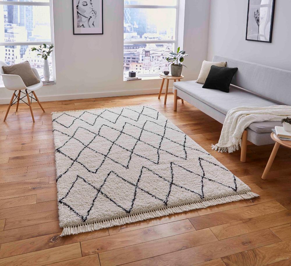 diamond plush rug in white and black 4 sizes available