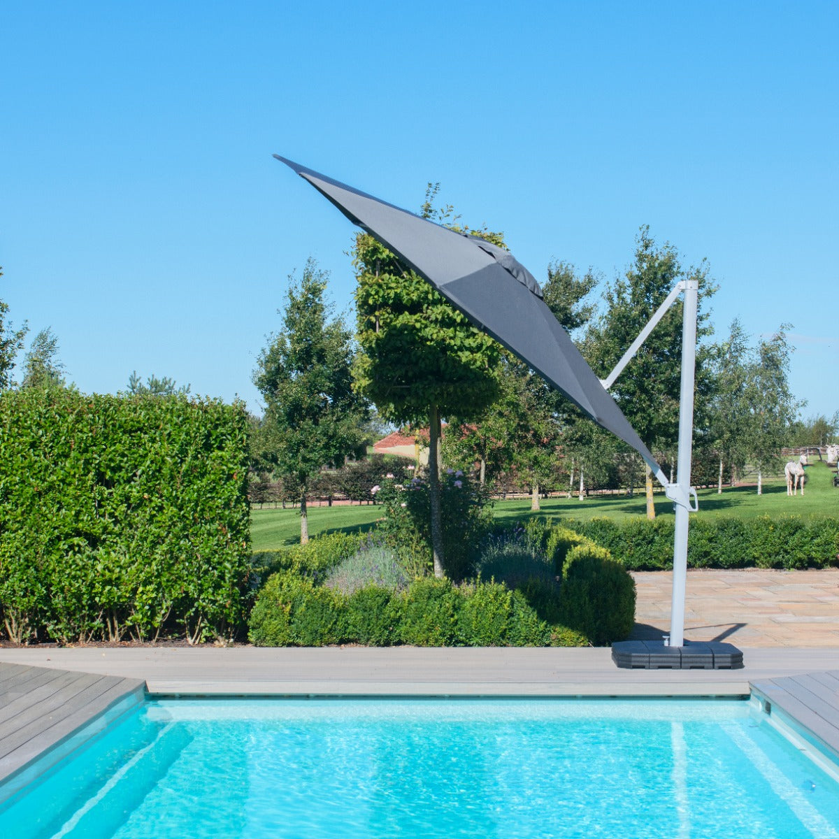 grey cantilever parasol round 3.5m with led lights