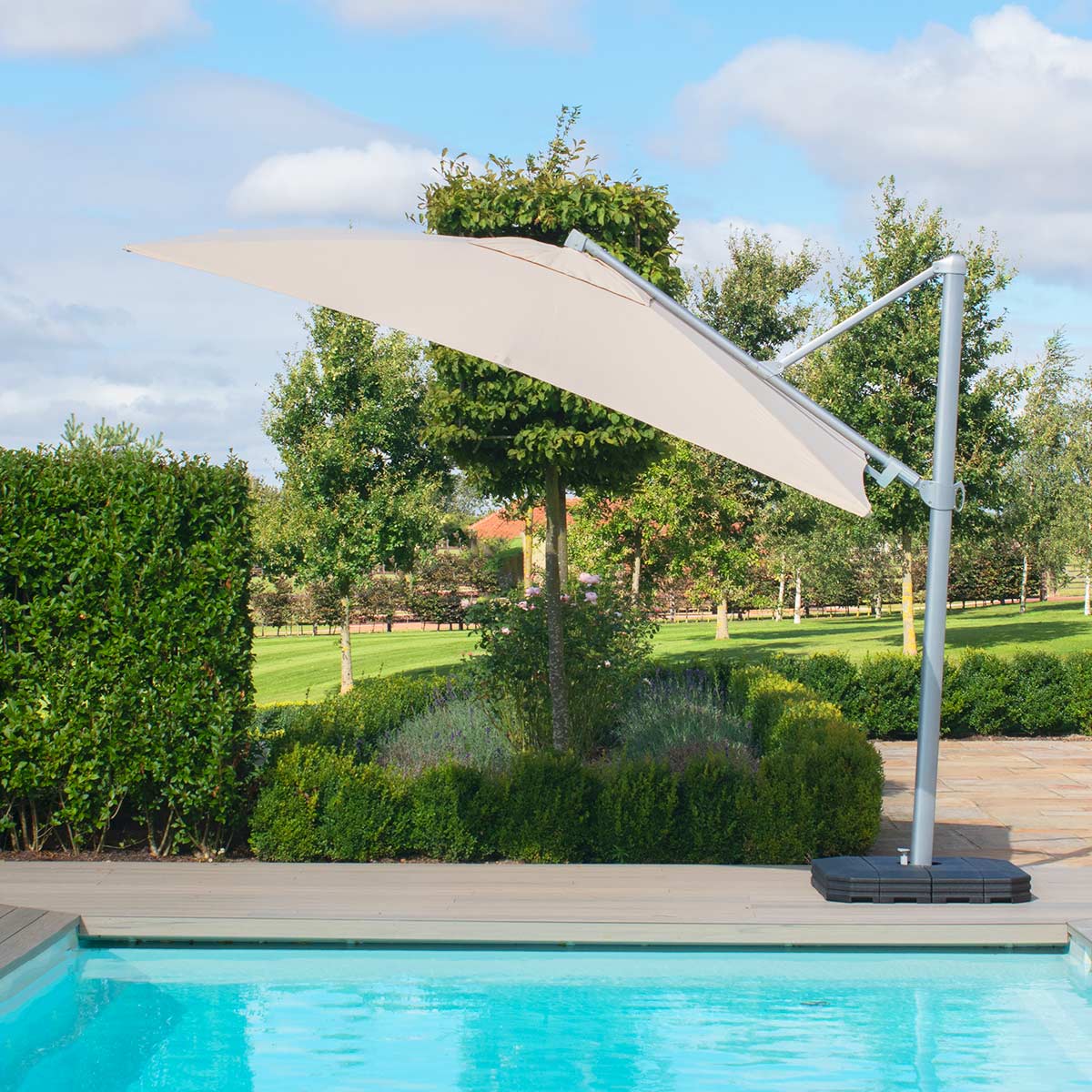 beige cantilever parasol round 3.5m with led lights