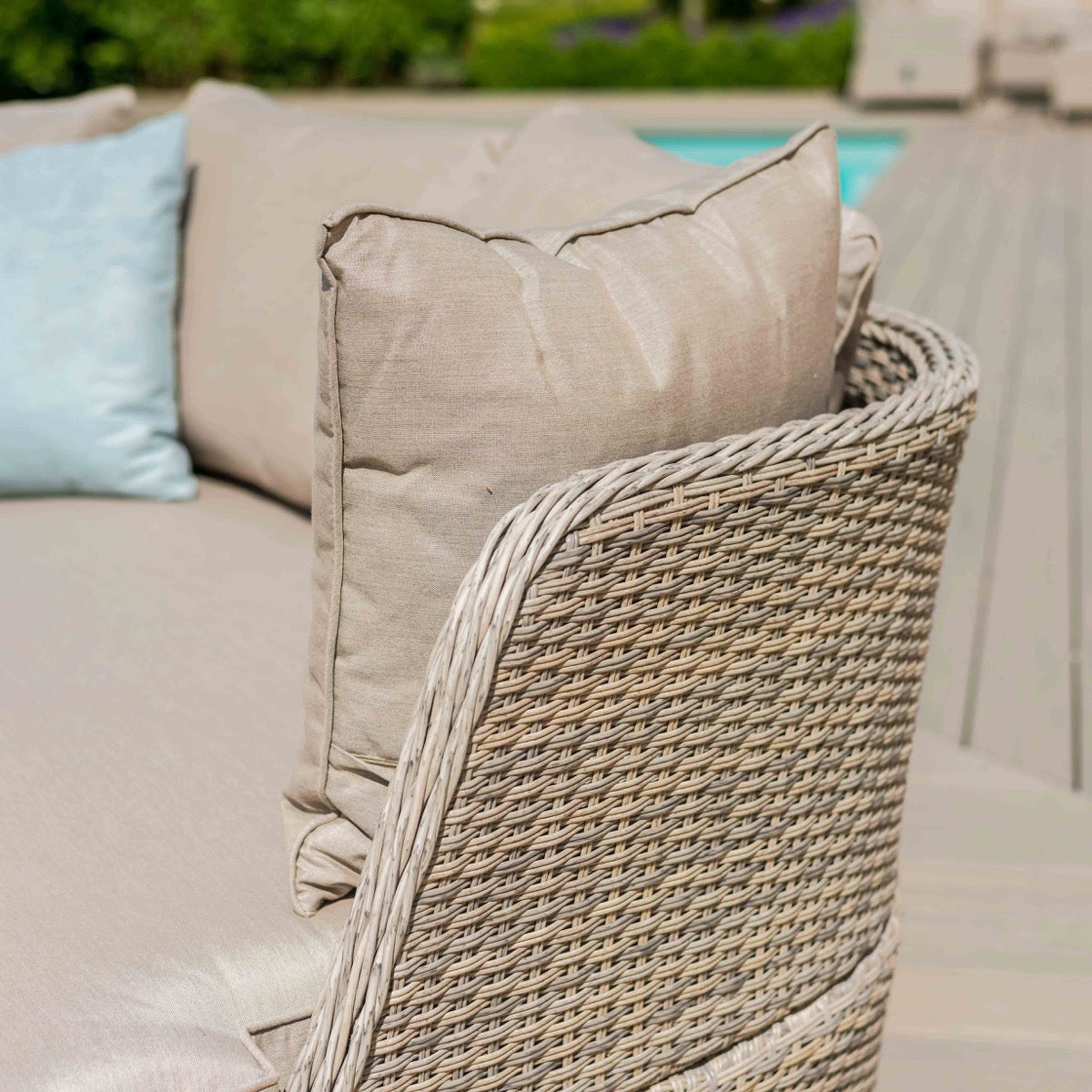 kendal outdoor rattan daybed set