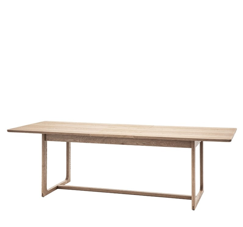 Creswell Extendable Rectangle Dining Table in Smoked