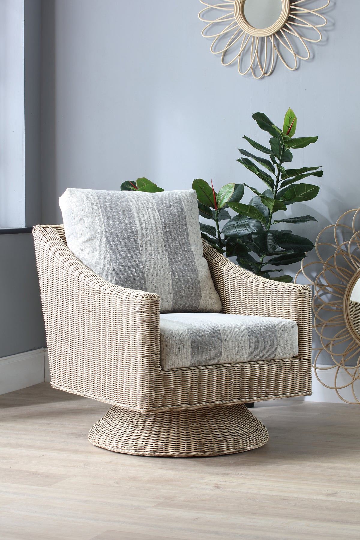 Clifton Dijon Swivel Chair