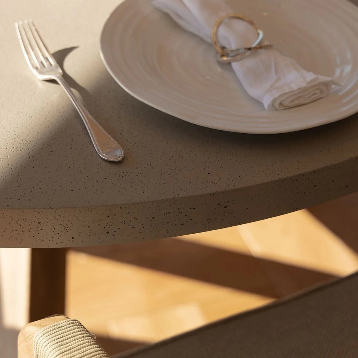 Haiti 4 Seat Round Dining Set - Light Brown