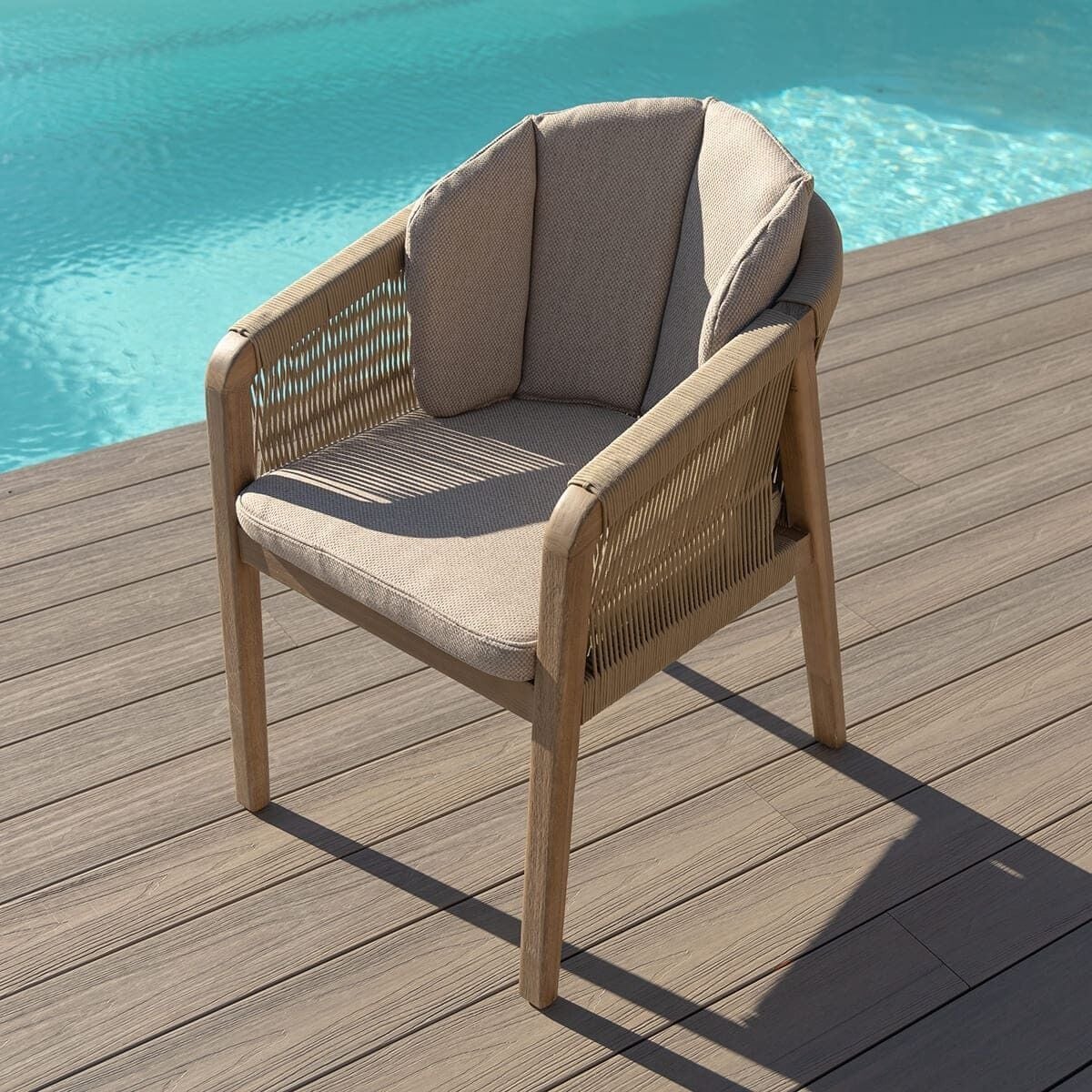 Haiti 4 Seat Round Dining Set - Light Brown