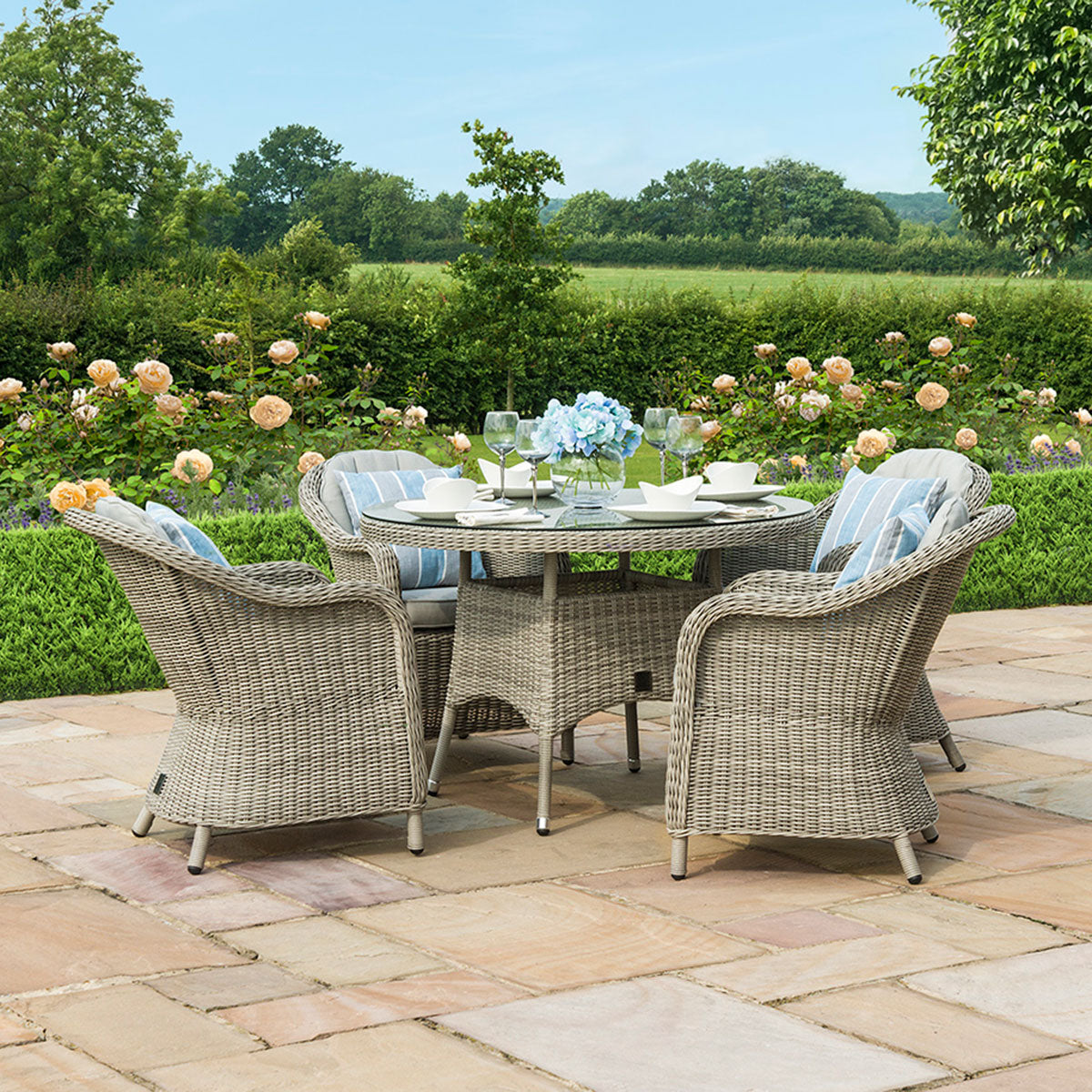 grasmere outdoor rattan 4 seat round dining set with heritage chairs