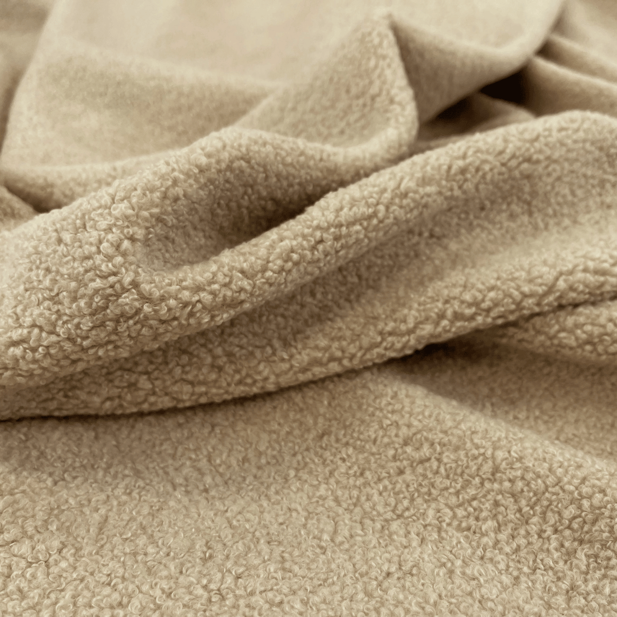 Light Oak Deluxe Swivel Rocker Chair in Latte