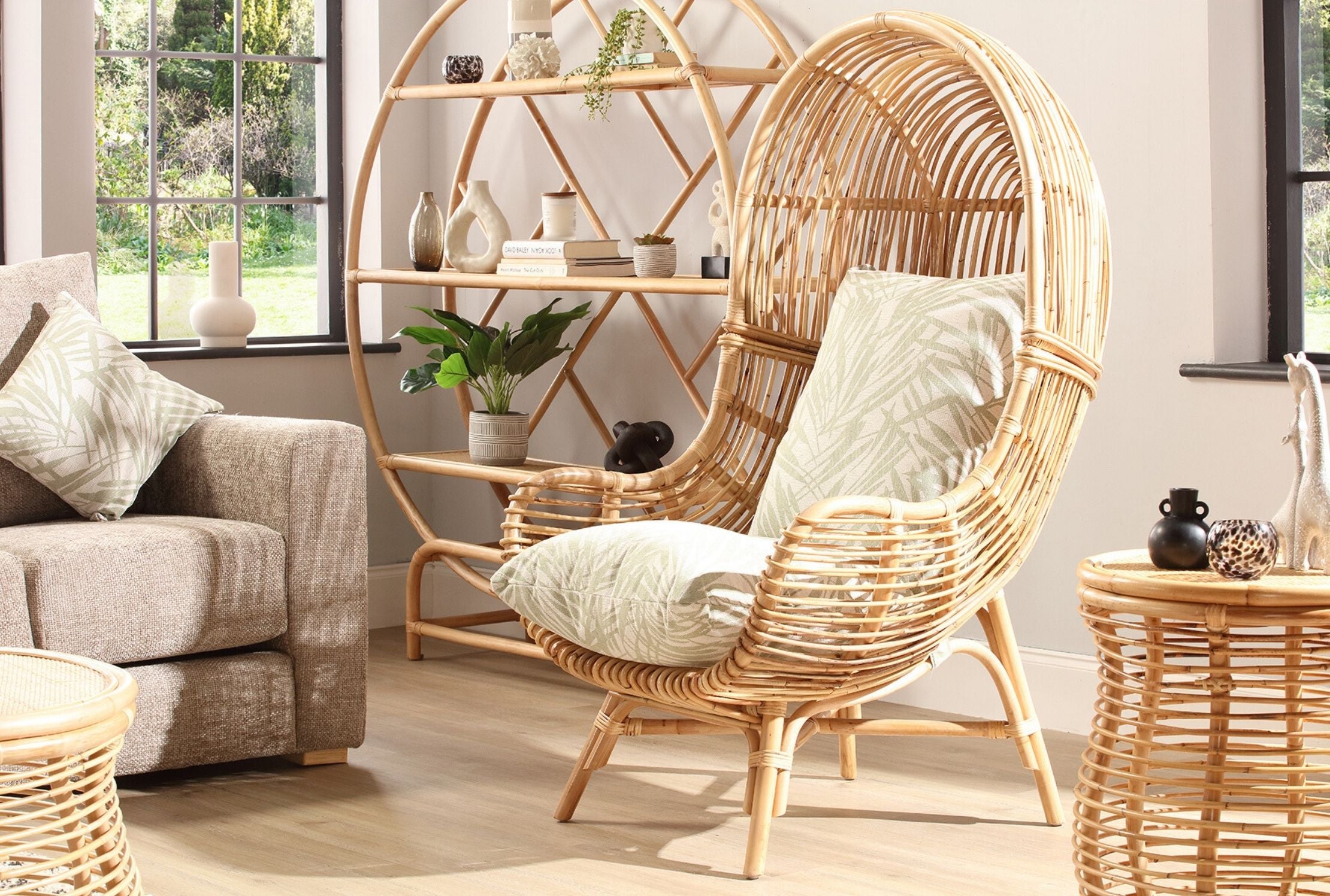 egg chair natural