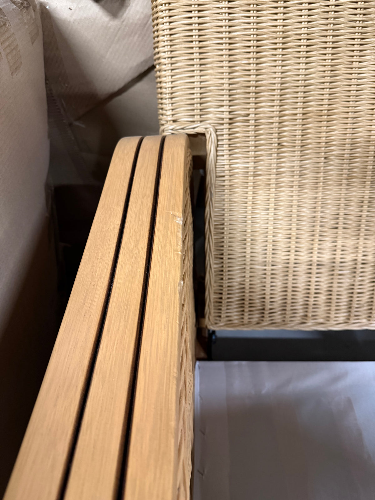 Paris Light Oak Reclining 3 Seater Sofa – Cotton Cream (Transit‑Damaged Factory Stock)