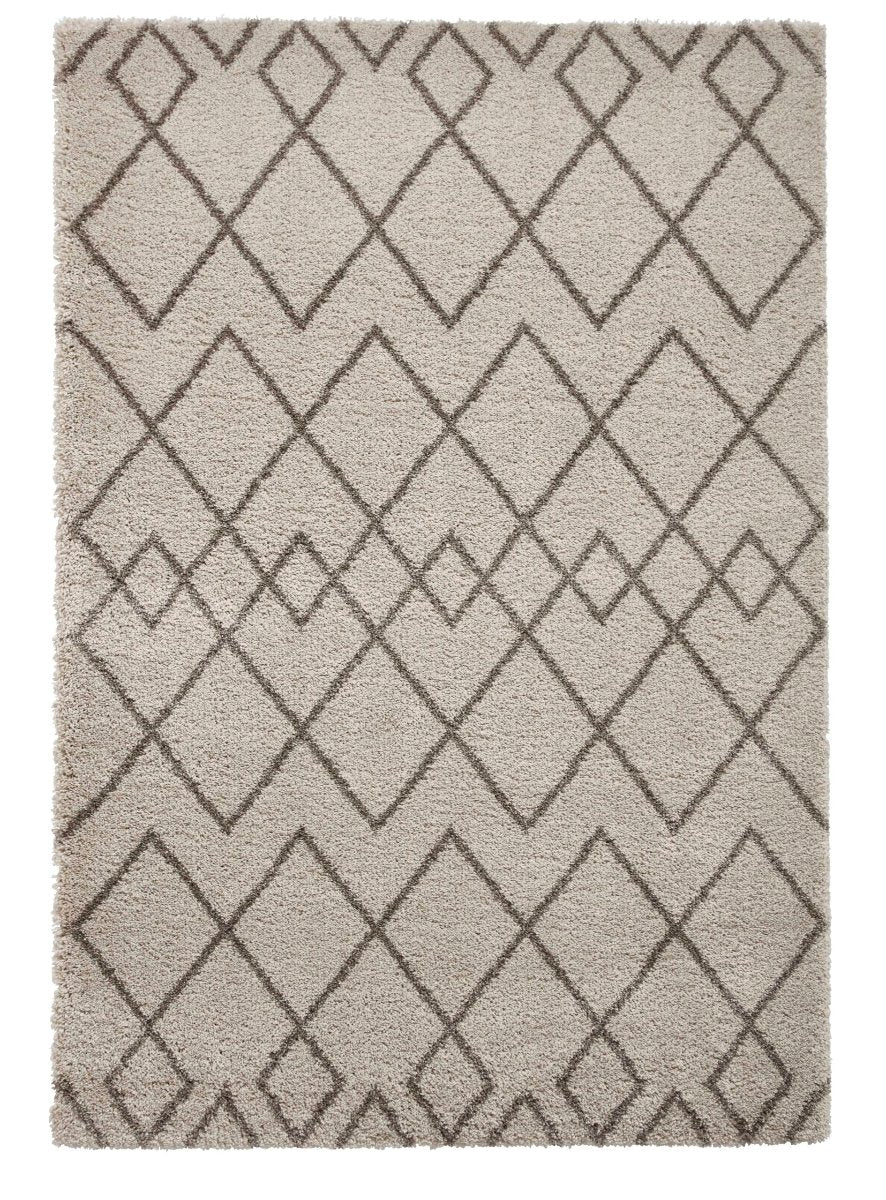 diamond geo shaggy rug in white and black 2 sizes available