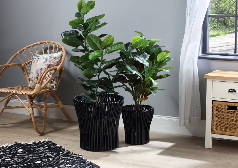 S-2-BLACK-RATTAN-PLANT-BASKETS