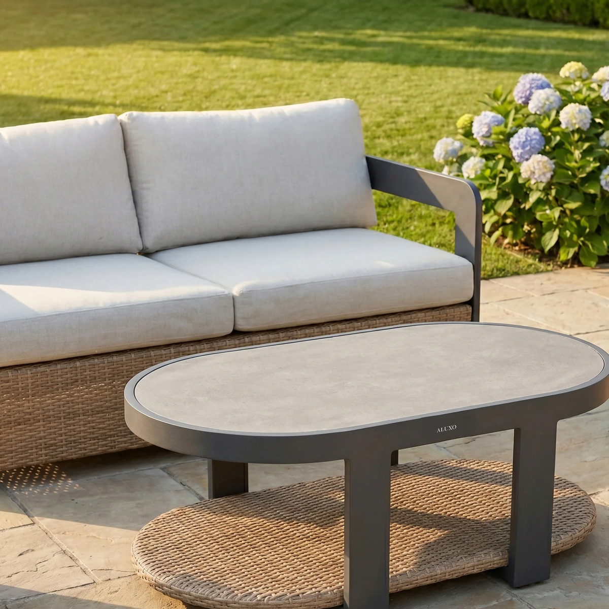 Solara Outdoor Lounge Set - Wicker - 5 Seater