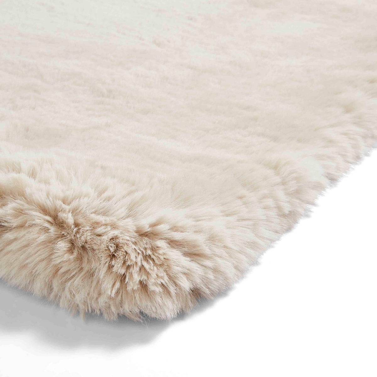 cushy soft shaggy rug in beige 4 sizes available