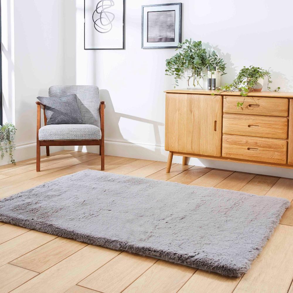 cushy soft shaggy rug in beige 4 sizes available