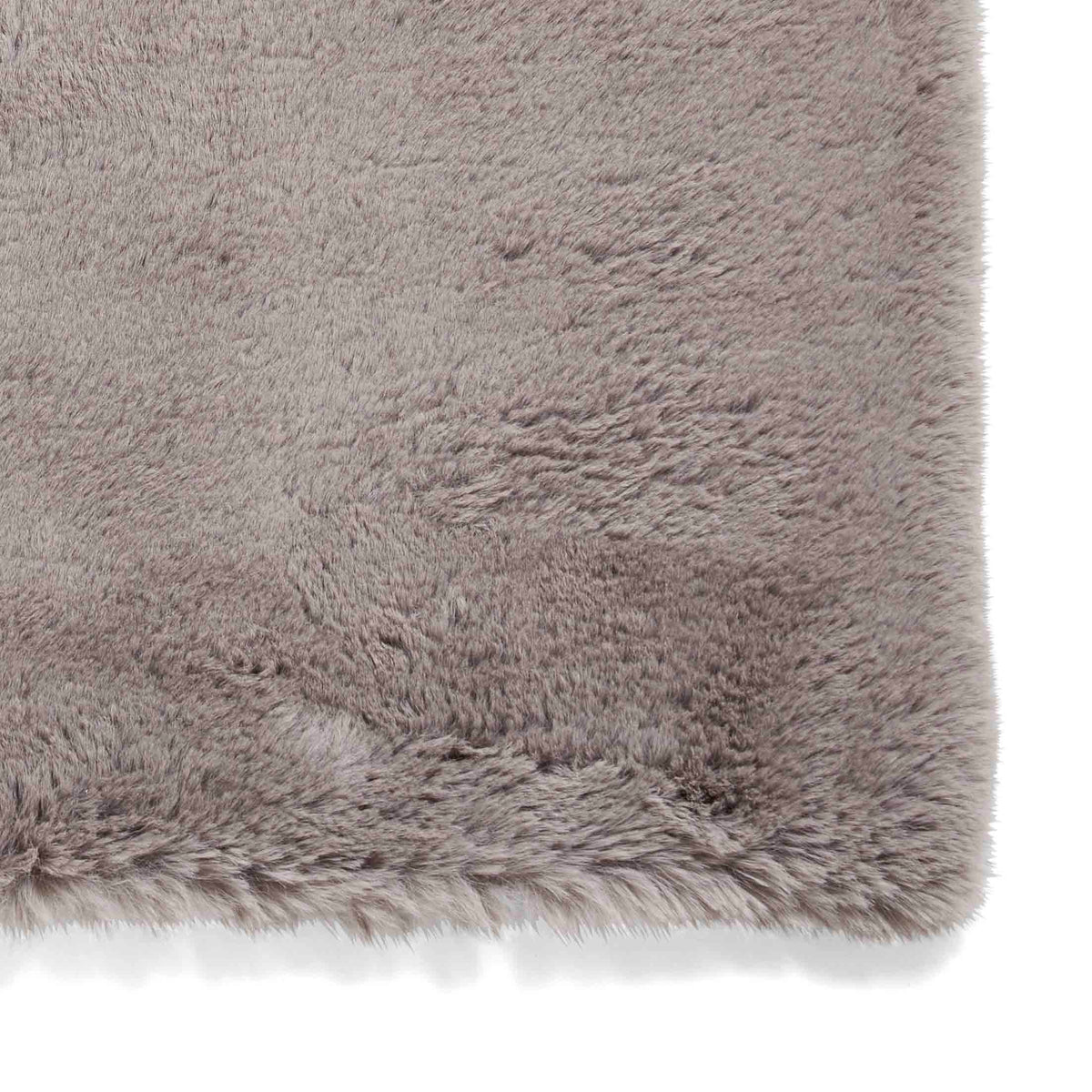 cushy soft shaggy rug in beige 4 sizes available