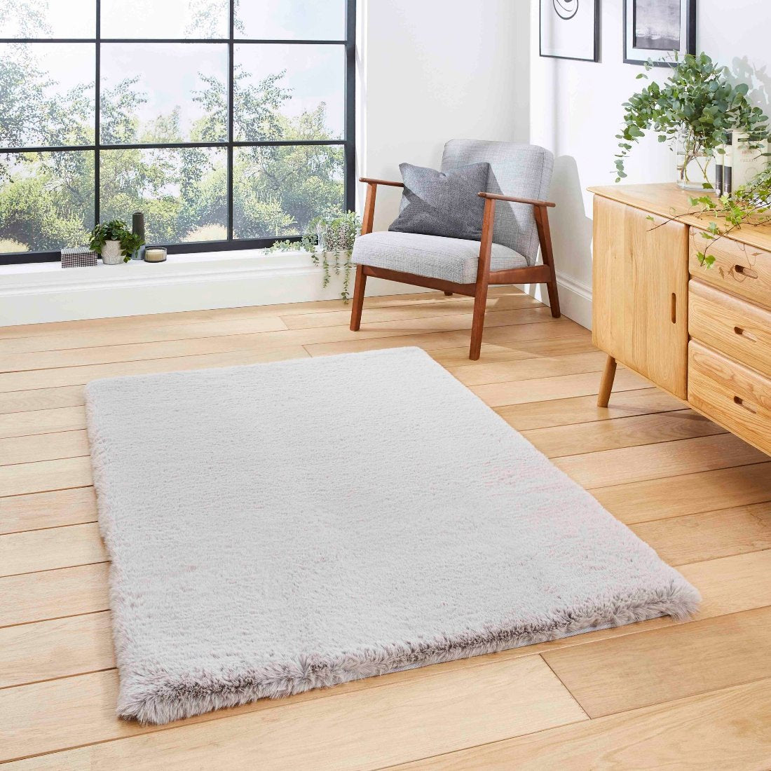 cushy soft shaggy rug in beige 4 sizes available