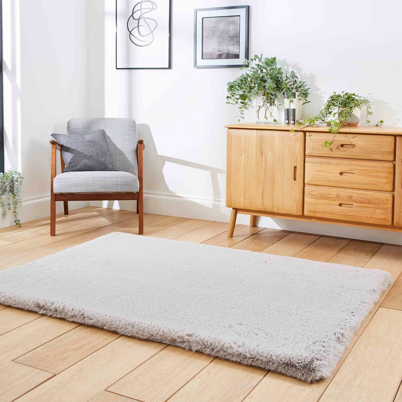 cushy soft shaggy rug in beige 4 sizes available