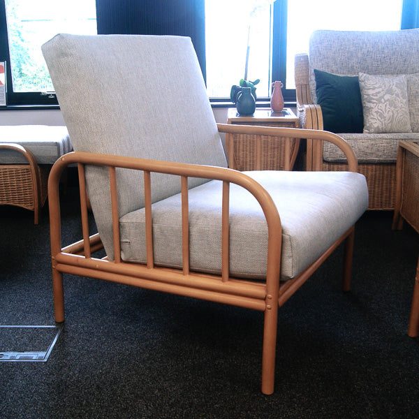 Aspen Light Oak Armchair in Roma Teal
