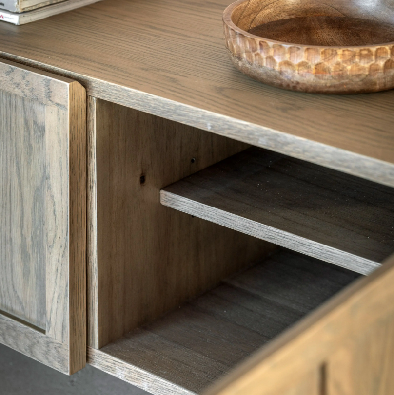 Pietro Oak Media Unit