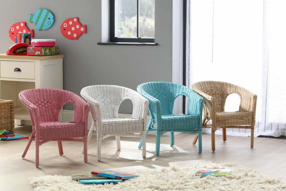 kids-chairs-group-image-set