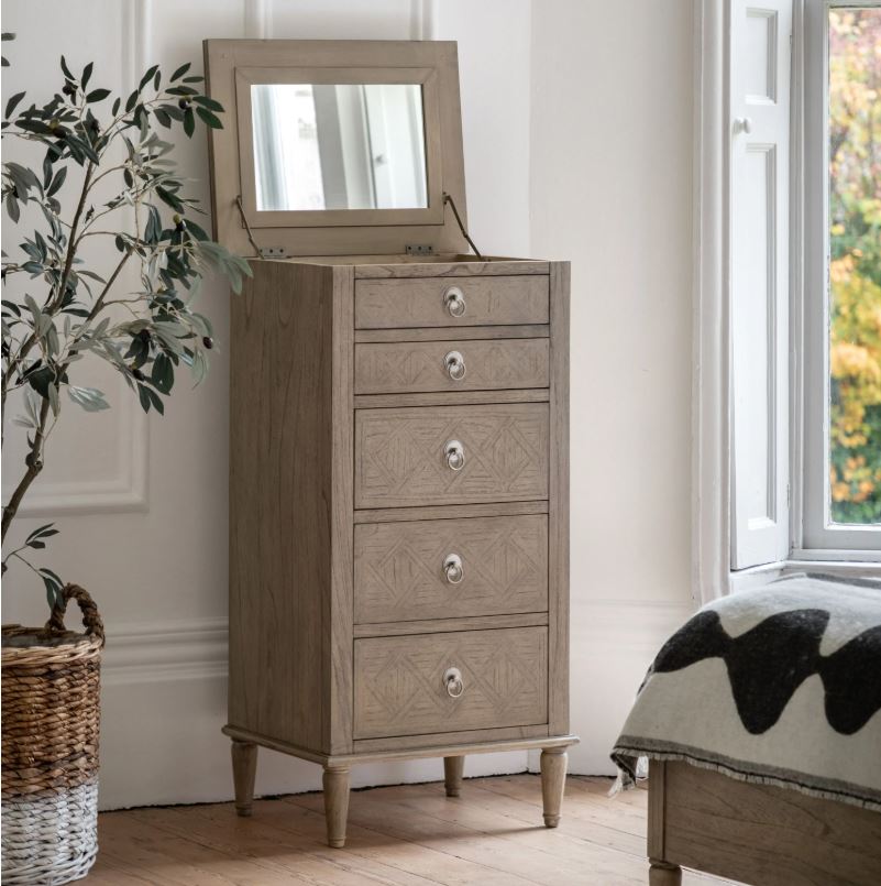 Levine Mindy Ash 5-Drawer Chest